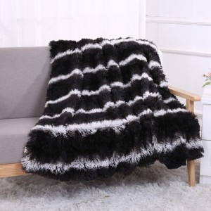 Wholesales hot-selling 100% polyester PV fleece Nordic style blanket